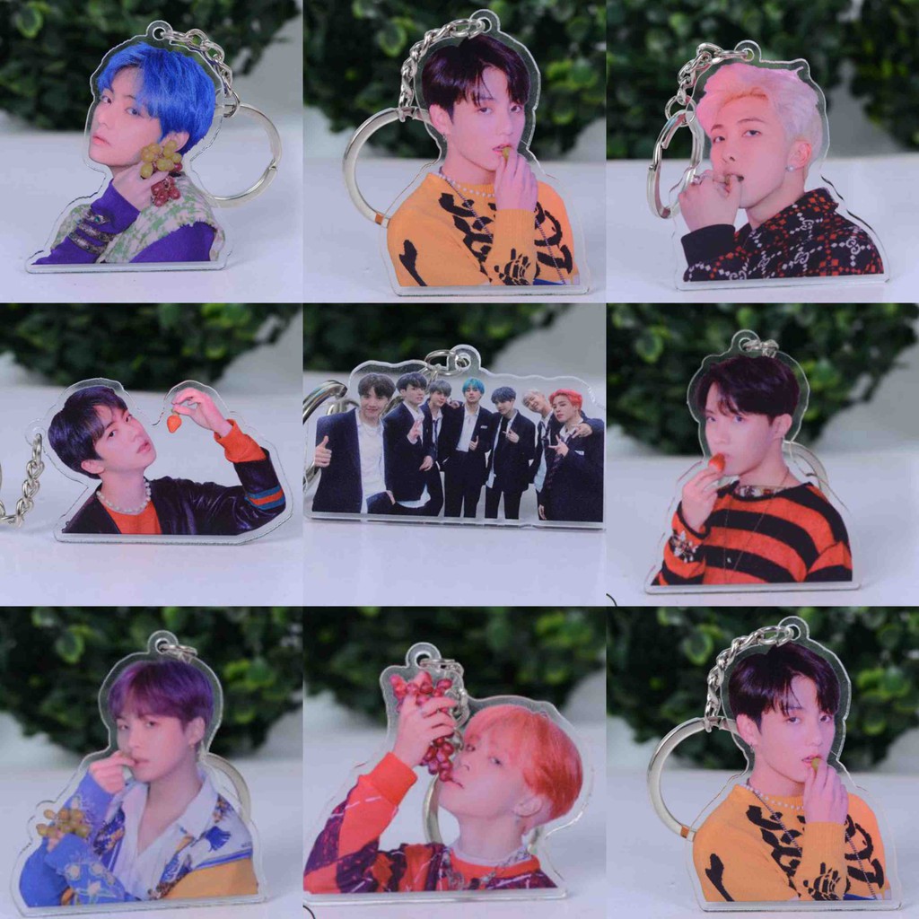 Móc khóa bts nhựa trong