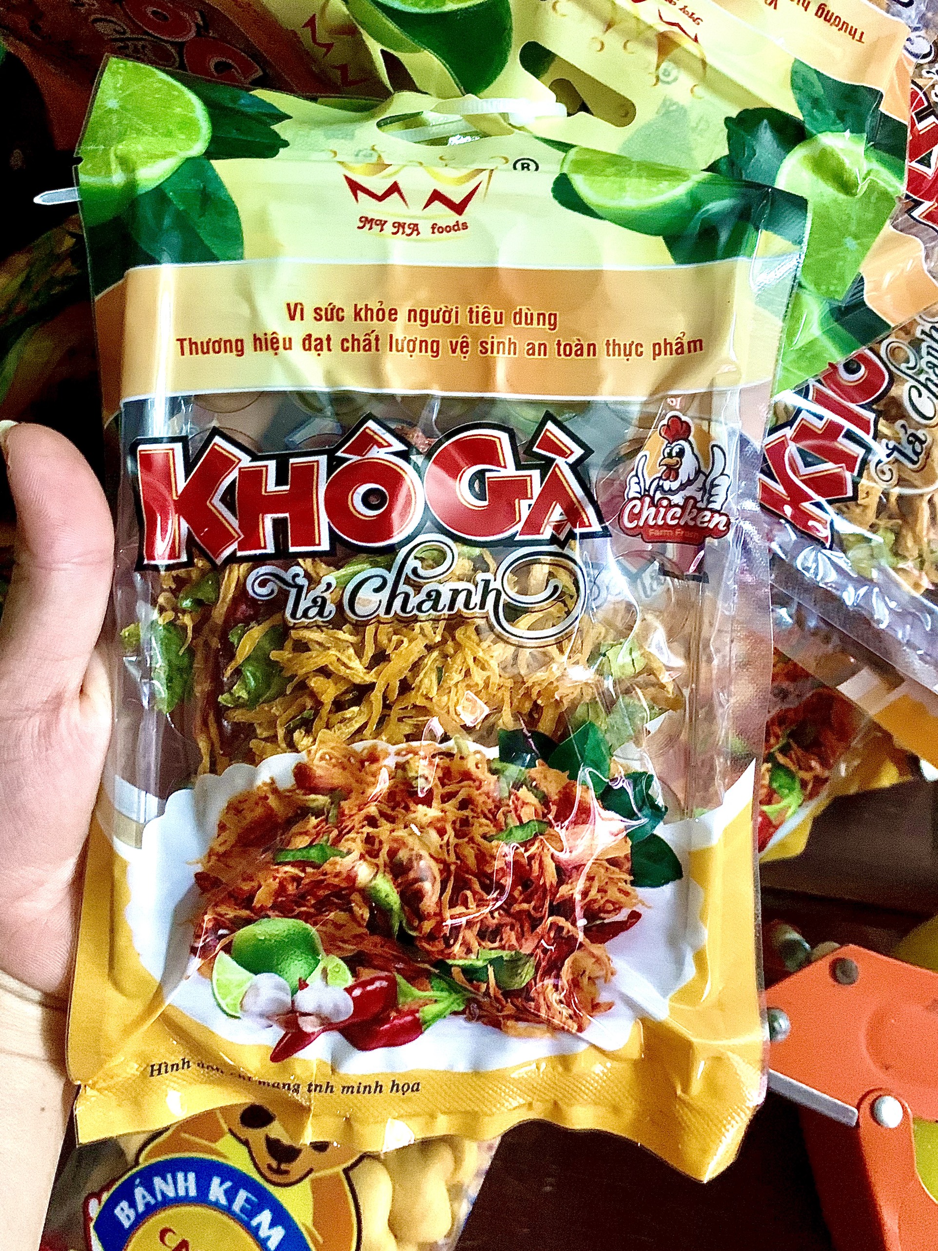 Bịch khô gà lá chanh giá siu iu thương