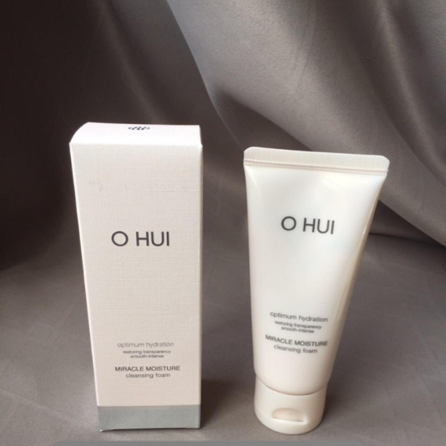 Sữa rửa mặt ohui hồng 80ml