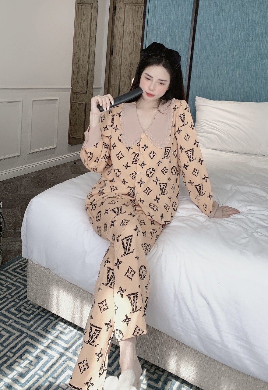 Đồ bộ nữ pijama nữ vải lụa Mango, phom 45-58kg , hàng thiết kế thương hiệu, tem mác đầy đủ