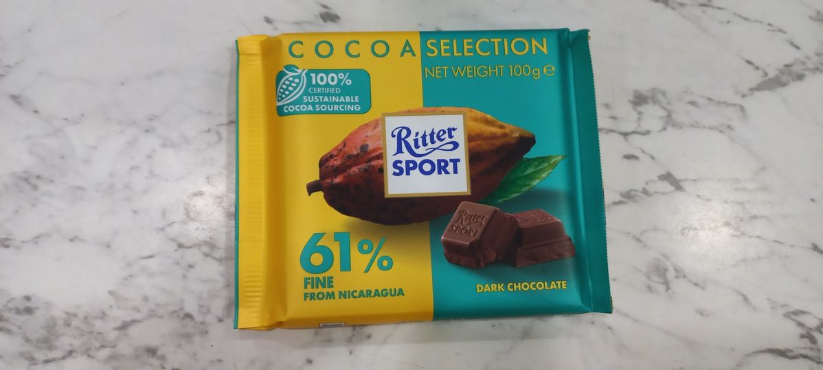 Chocolate Đen 61% Cacao Ritter Sport 100G. Best before 10 2024