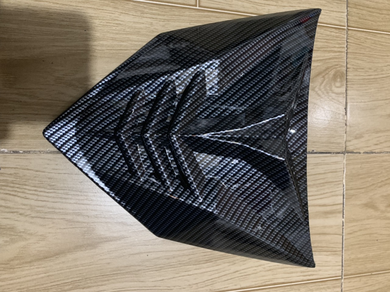Ốp mặt nạ xe winner x carbon