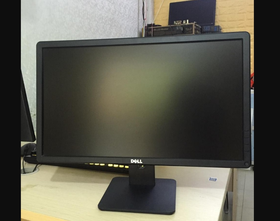 Màn hình vi tính LCD 19inch mỏng lên màu chuẩn sắc nét phù hợp chơi game, văn phòng làm việc