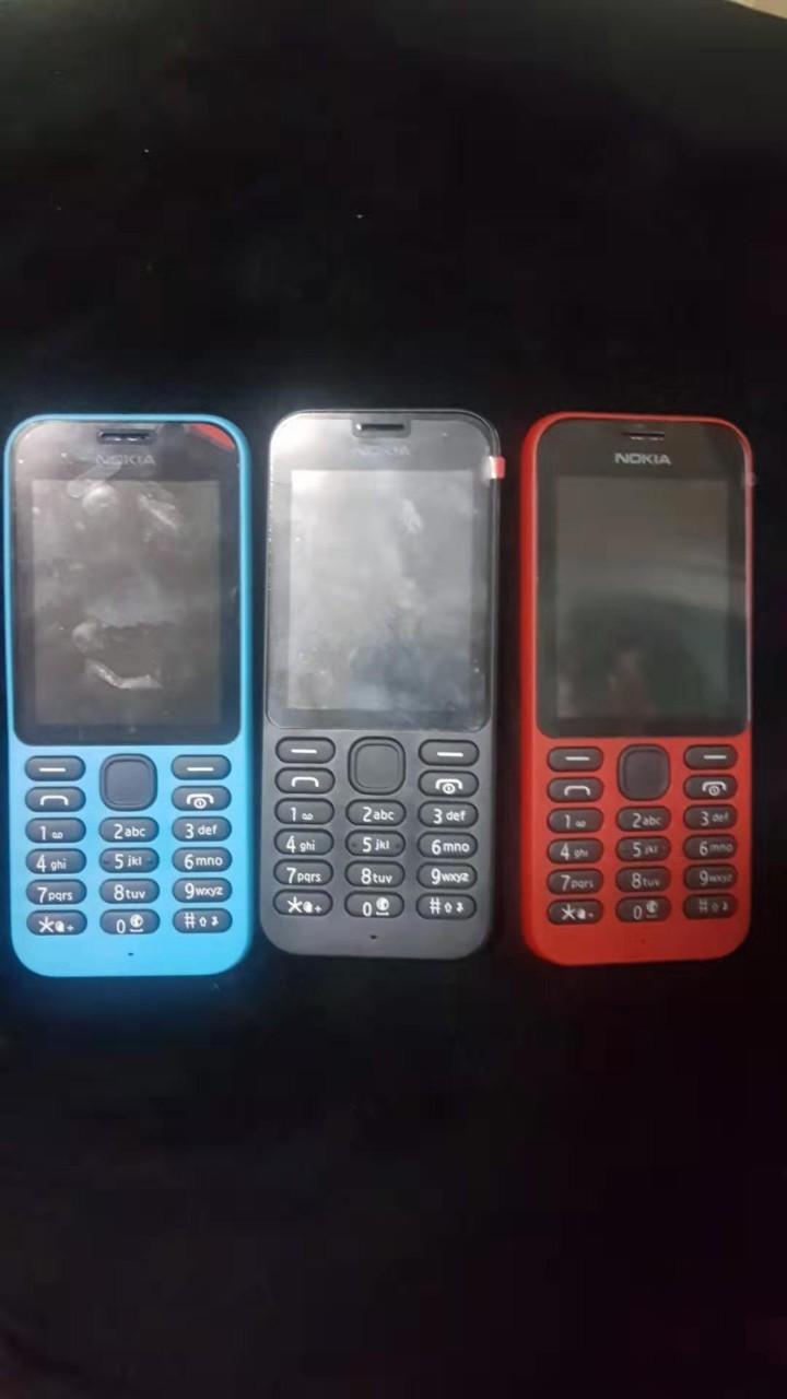 [HCM]Điện thoại Nokia 215 (2 sim) kèm pin sạc