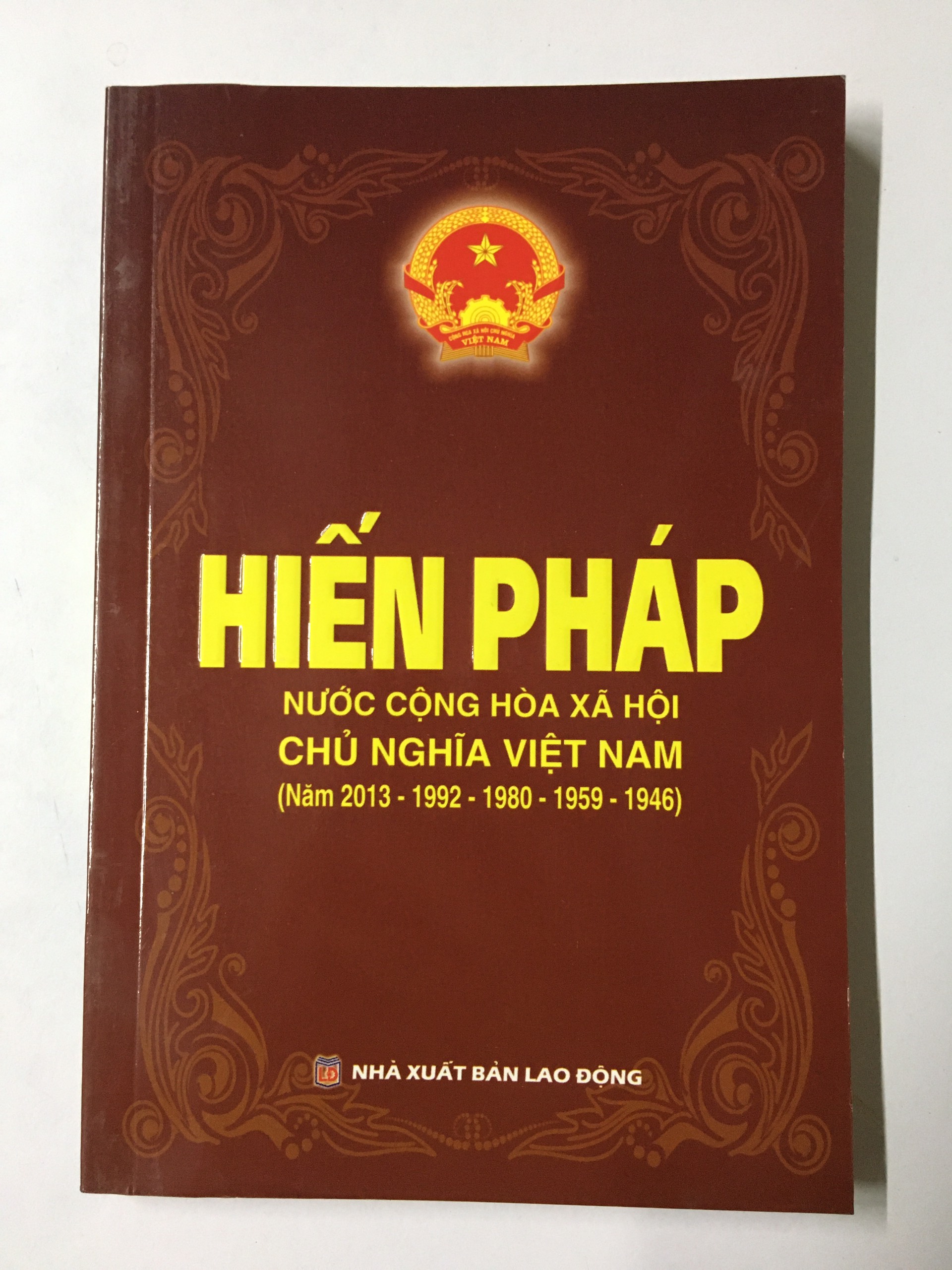 Sách luật - hiến pháp nước cộng hòa xã hội chủ nghĩa việt nam tái bản 2020