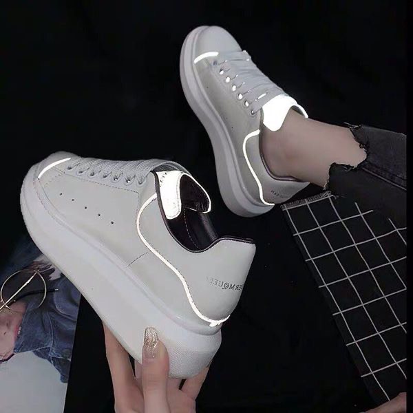 Giầy thể thao trắng phản quang nữ