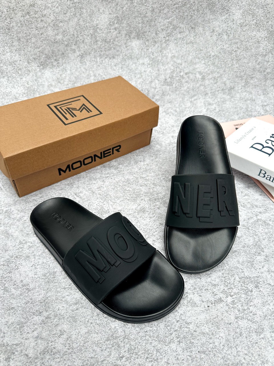  Dép   M 40   chữ dập nổi về đủ màu dành cho nam nữ_ dép Mooner dép quai ngang 