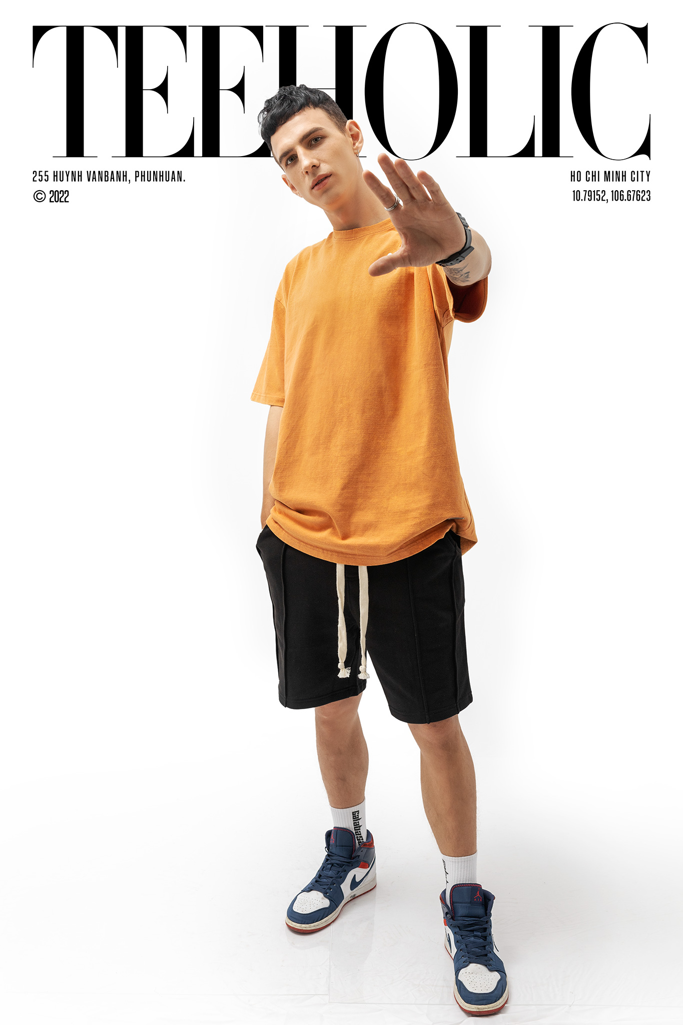 Áo thun wash unisex màu cam nhạt gắn vương miện teeholic - ths
