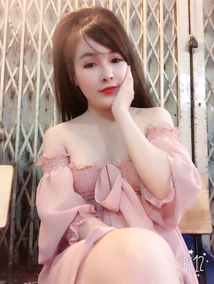 Áo kiểu trễ vai cực xinh cho các girl
