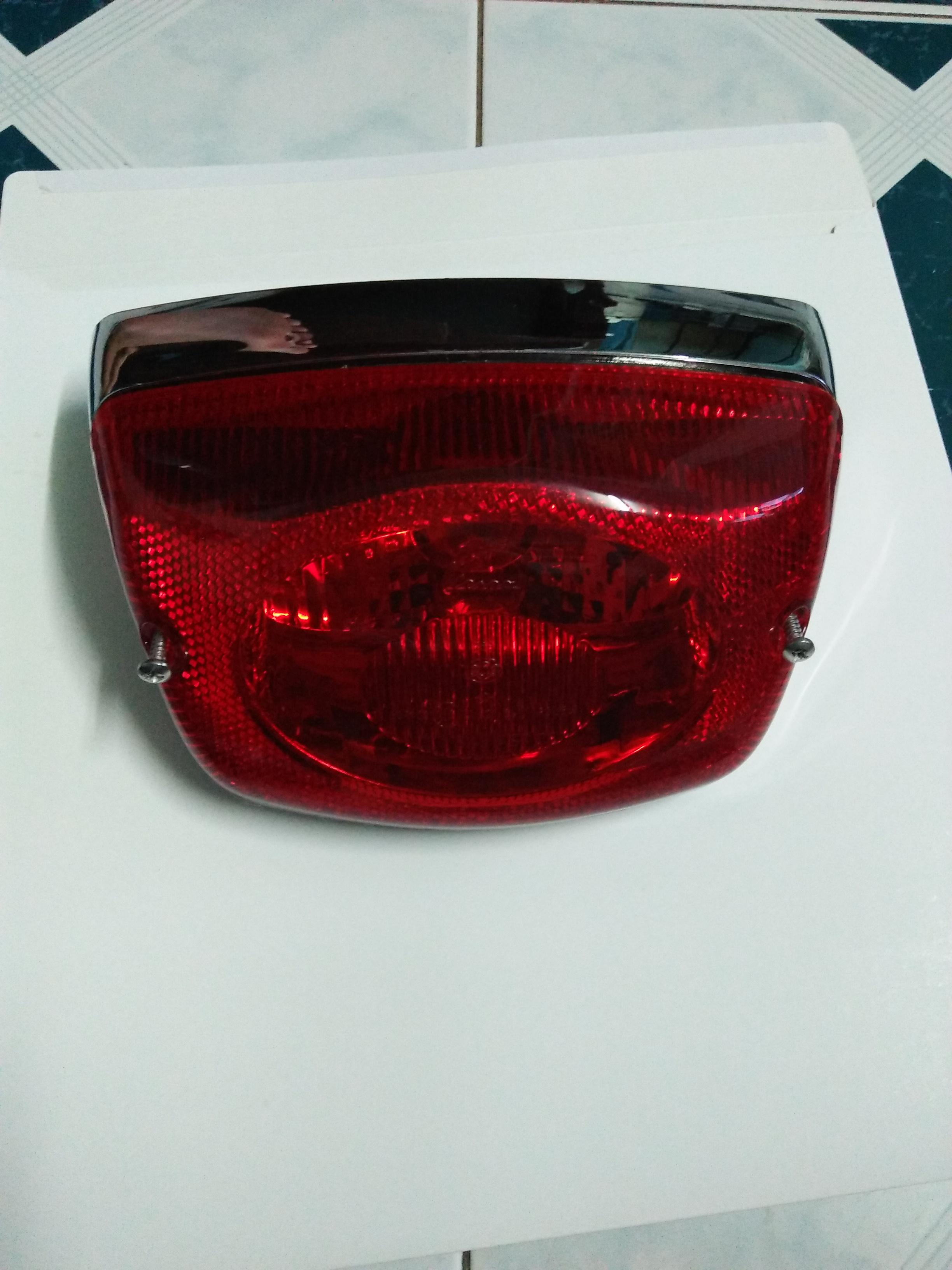 Đèn sau vespa lx125 150ie