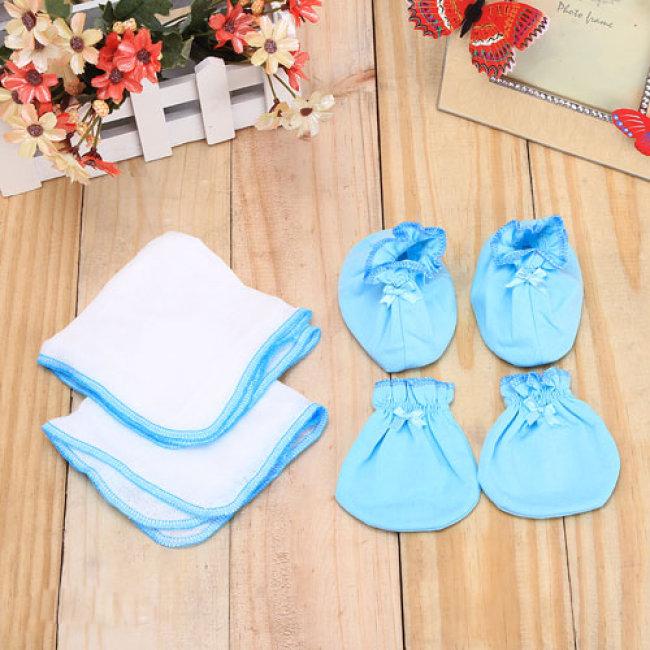 Combo 10 khăn sữa + 5 đôi bao tay bao chân cho bé