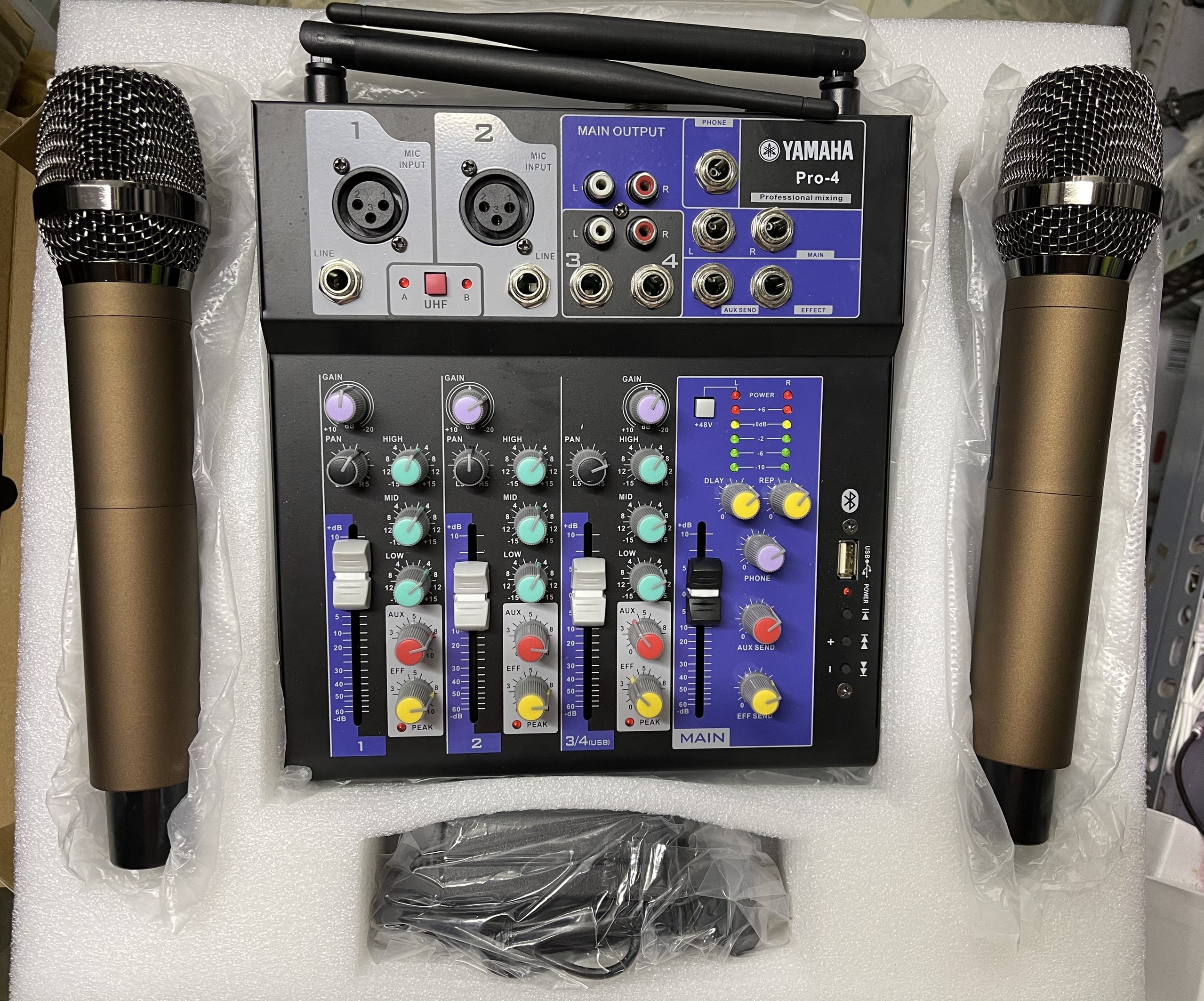 BỘ MIXER F4 USB + KÈM 2 MIC KHÔNG DÂY CHUẨN HAY BẢN NÂNG CẤP CỦA MIXER G4 CỰC HAY