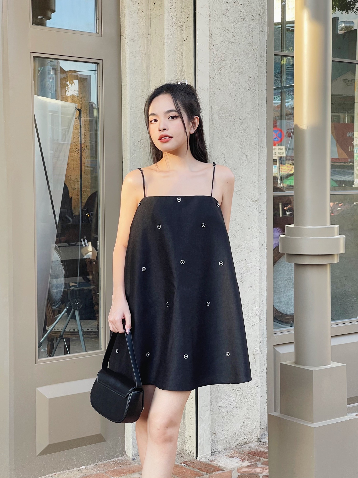 Whitelazz |đầm hai dây đính đá thủ công - nicole shining dress
