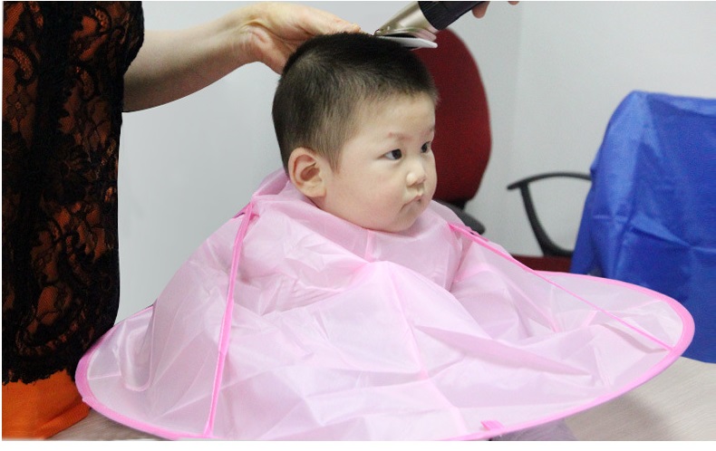 Áo Choàng Dành Cho Bé Dạng Tròn Có Khay Hứng Khi Cắt Tóc