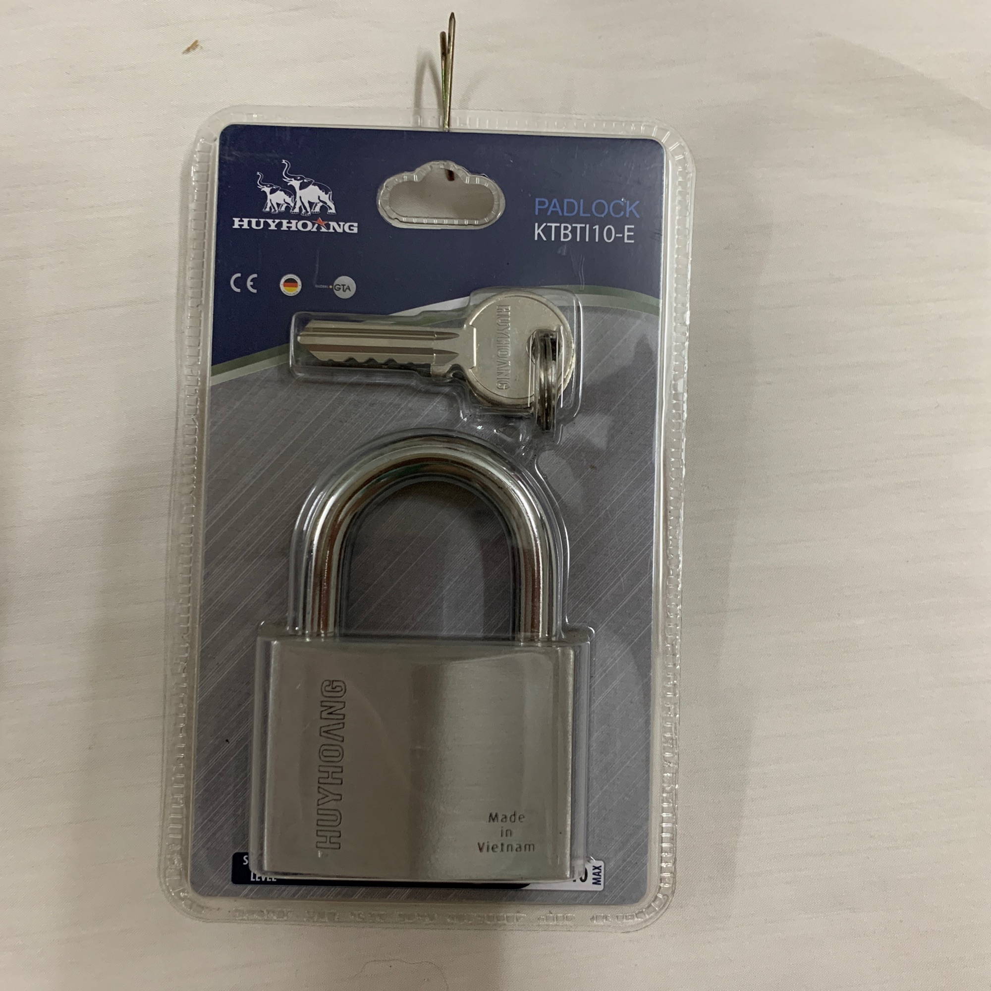 Ổ Khoá Treo Huy Hoàng TITANIUM KTBTI10-E
