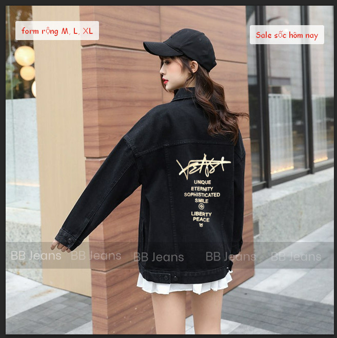 [Giá xưởng] Áo khoác jean nữ màu đen form rộng AST in chữ vàng cao cấp mới toang 2022 từ BB jeans tặng riêng các tình yêu