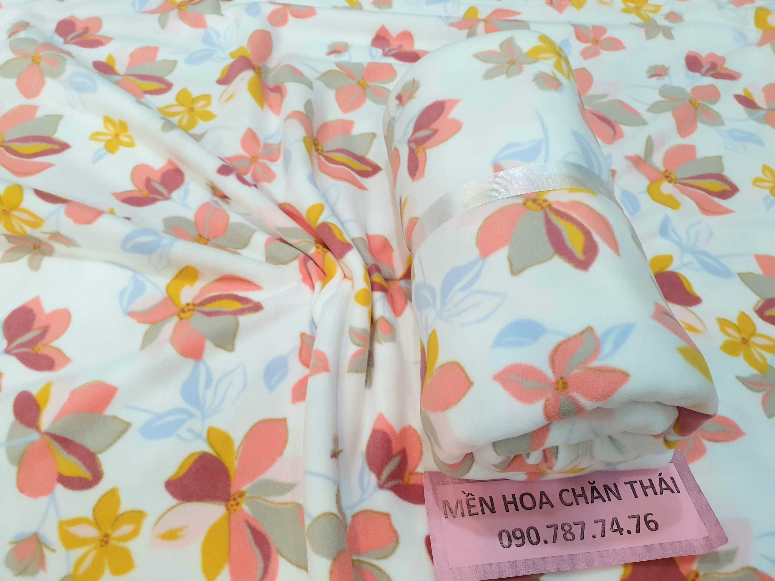 Xã 85k còn 75k. mền nỉ cotton thái hoa lá văn phòng, đi học