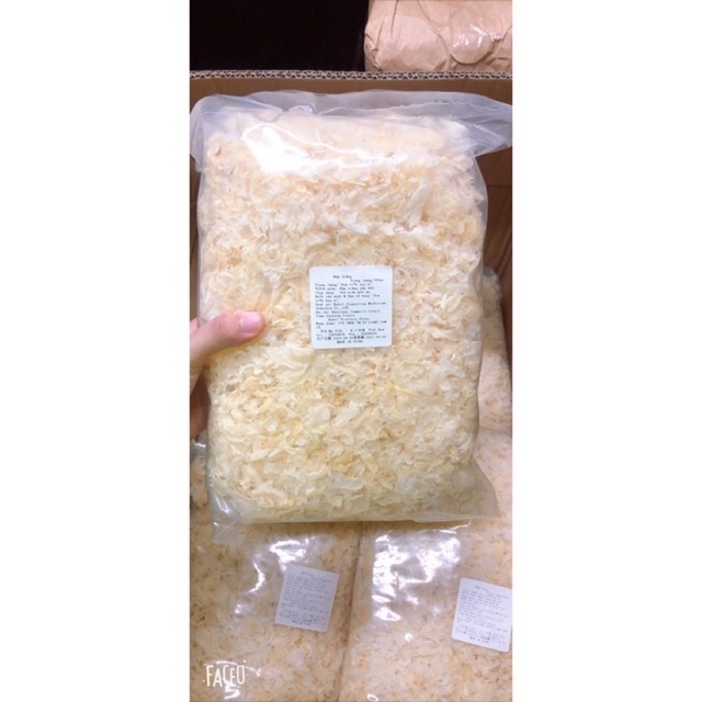 Nấm tuyết vụn hàng đẹp gói 500gram, có nguồn gốc xuất sứ vân nam, và có hương vị tự nhiên