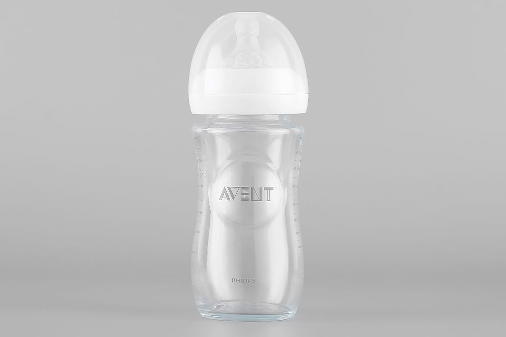 Bình Sữa Philips Avent Thuỷ Tinh 240ml Núm Xoắn Silicon Siêu Mềm
