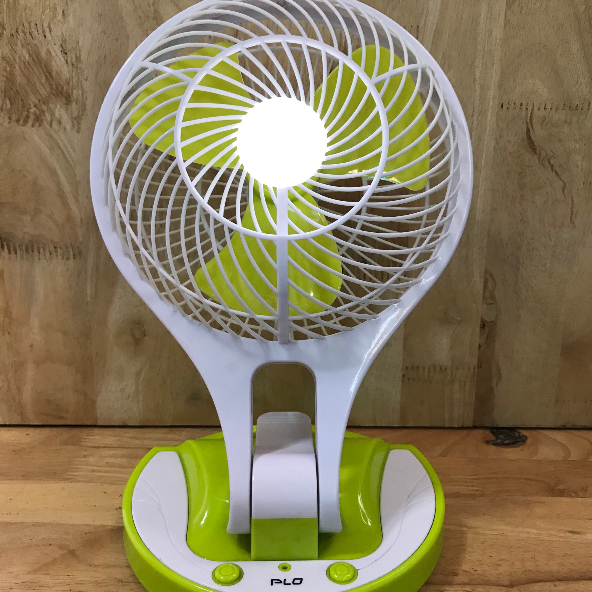 Quạt Tích Điện có đèn Led