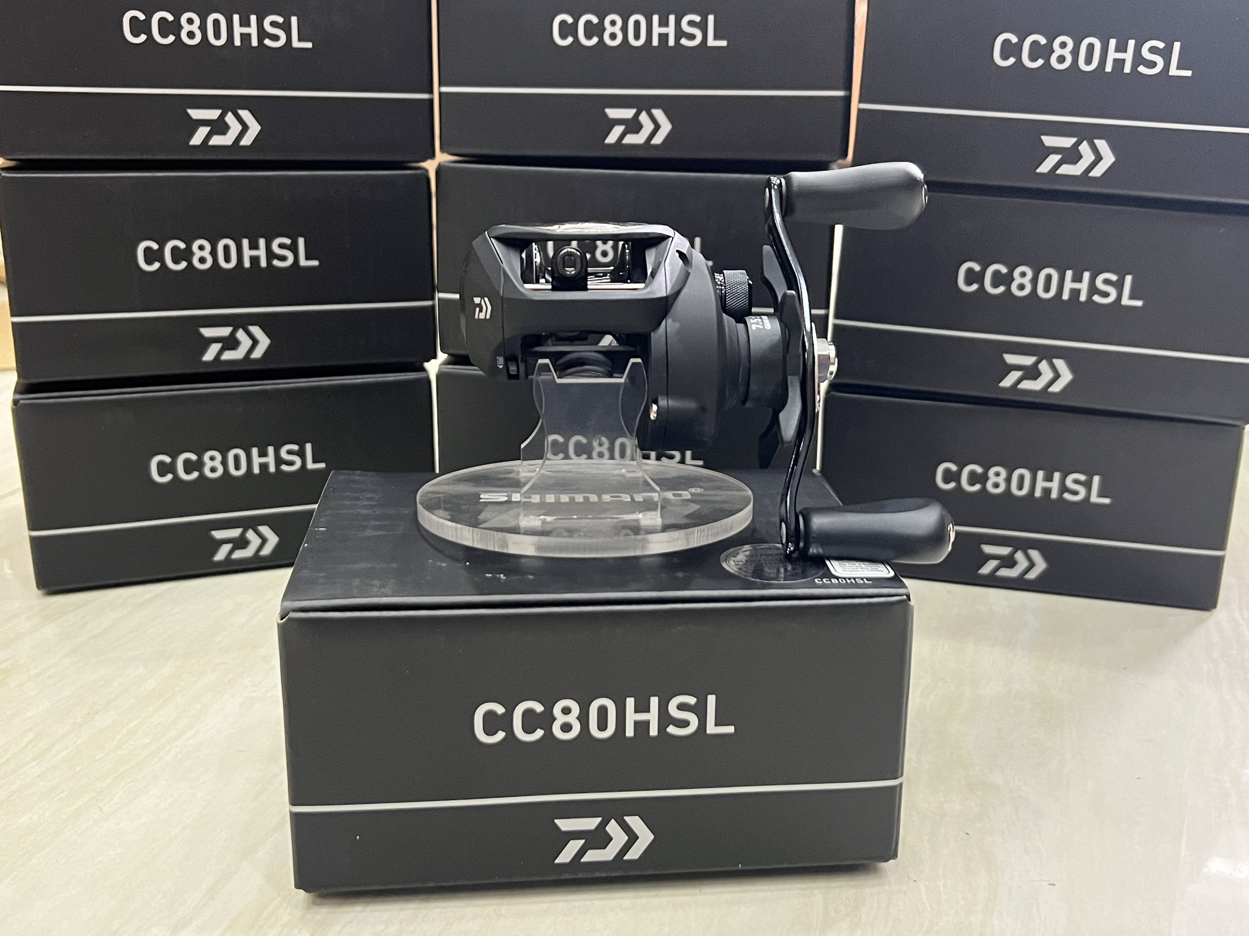 Máy câu ngang daiwa cc80 hsl