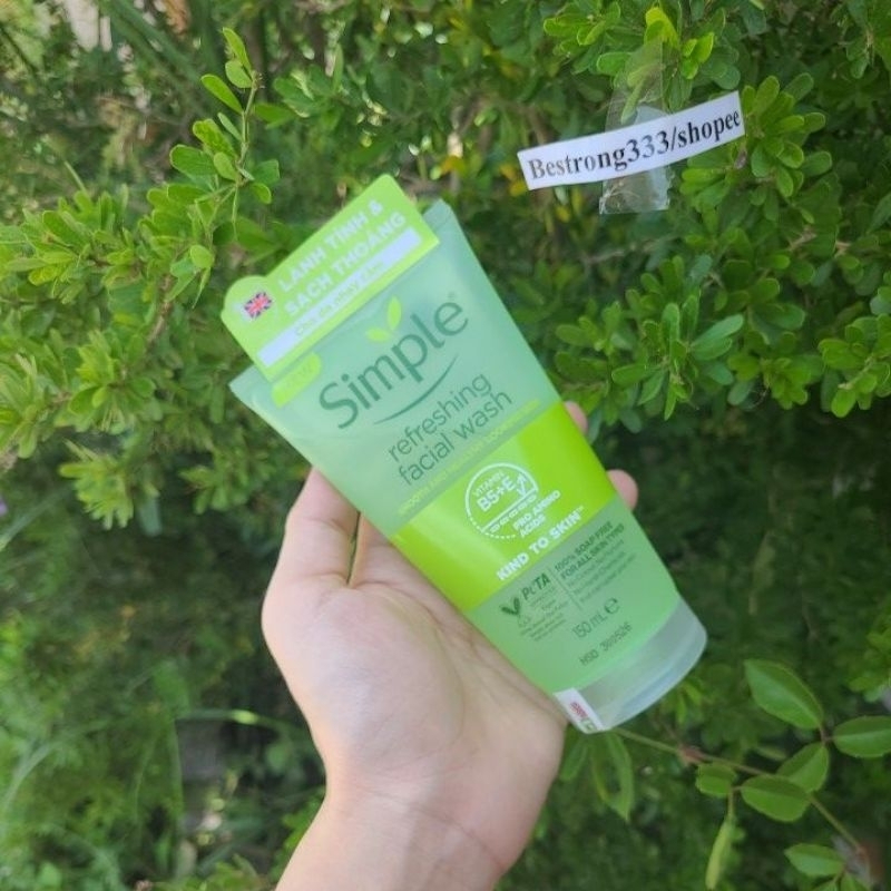 Sữa rửa mặt Simple Refreshing Facial Wash Gel cho Da Nhạy Cảm 150ml