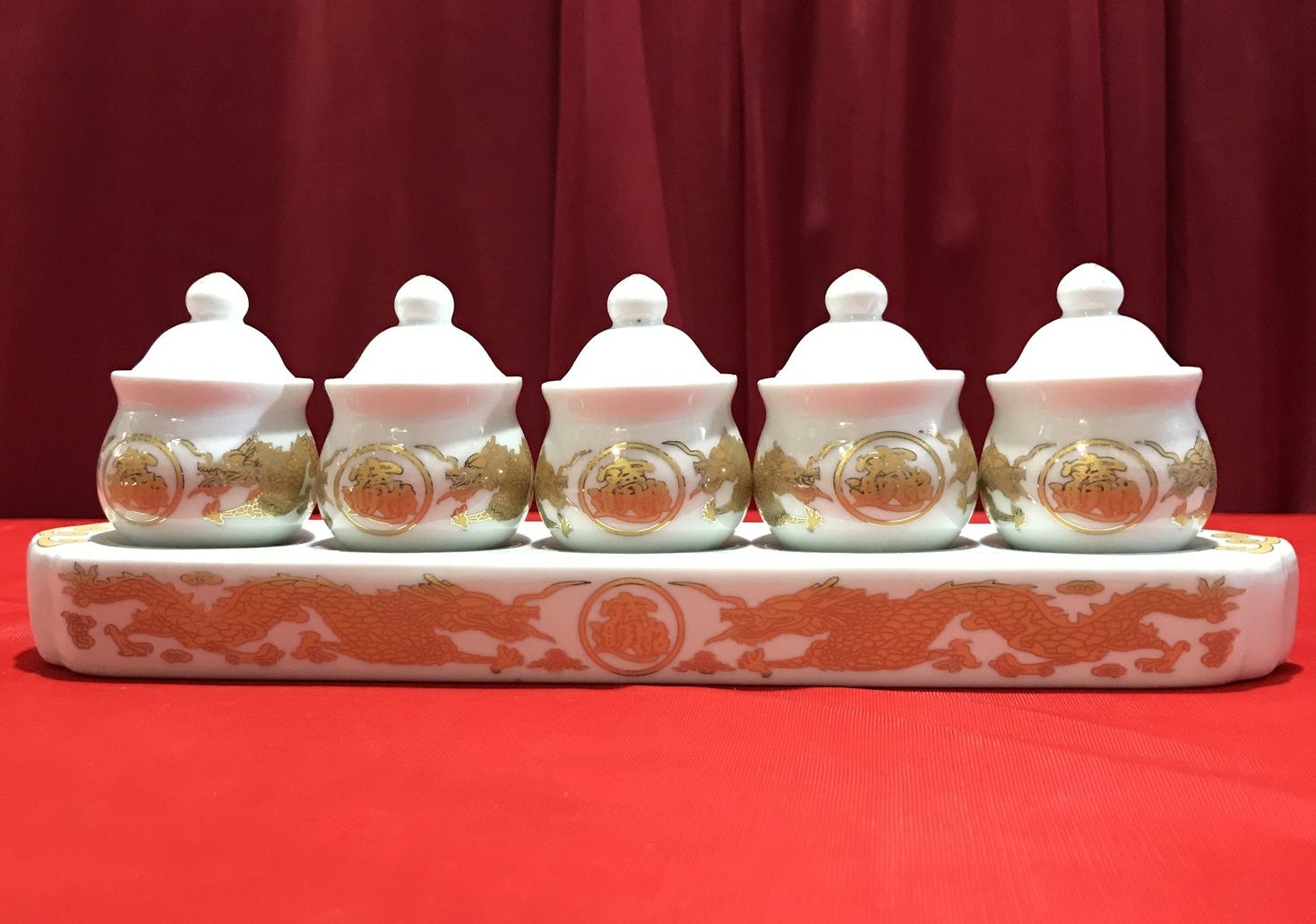 Bộ án - bộ 5 ly nước thờ cúng rồng gốm sứ có nắp