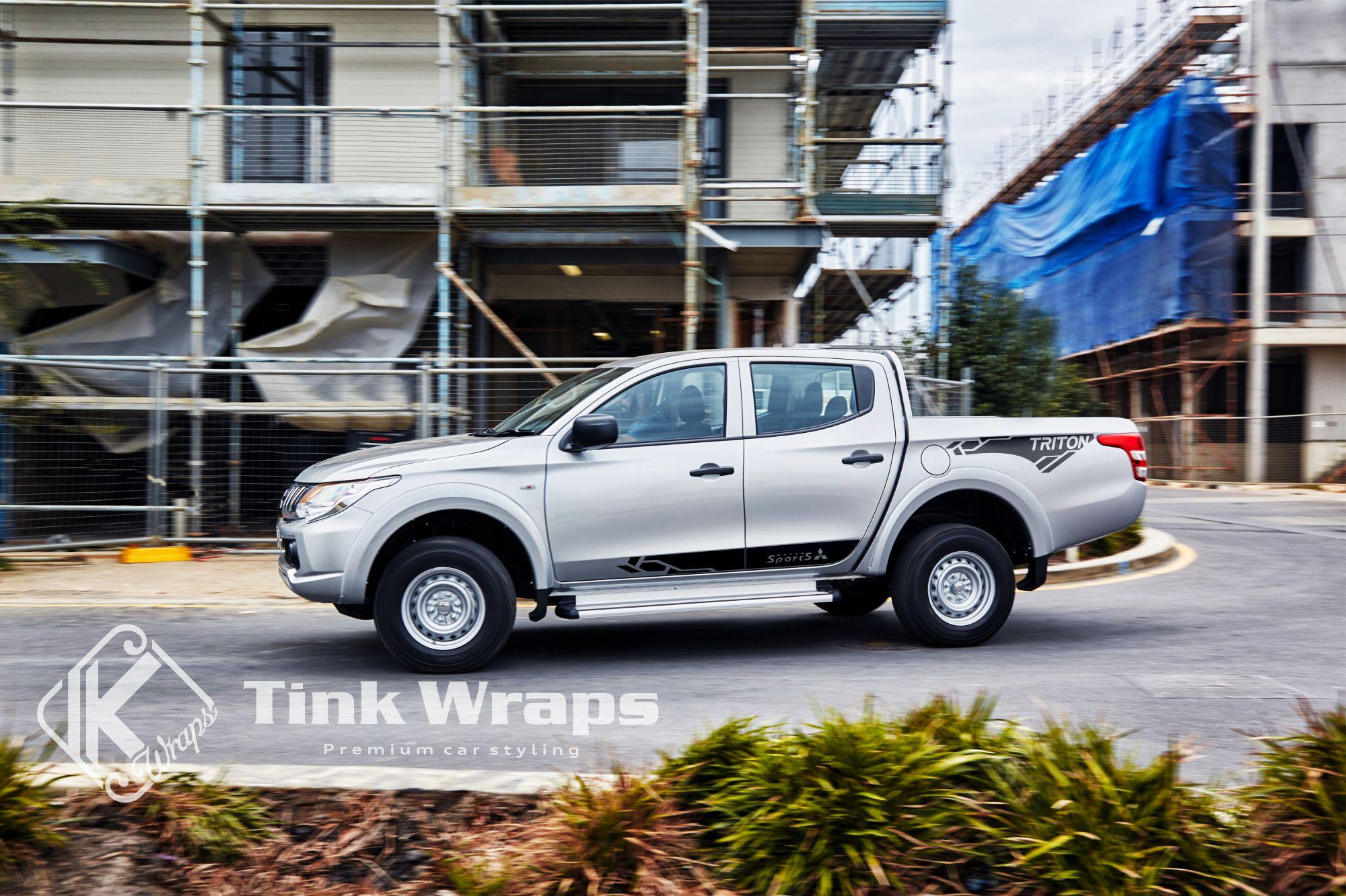 Decal xe Triton - Tem xe Mitshubishi Triton sticker