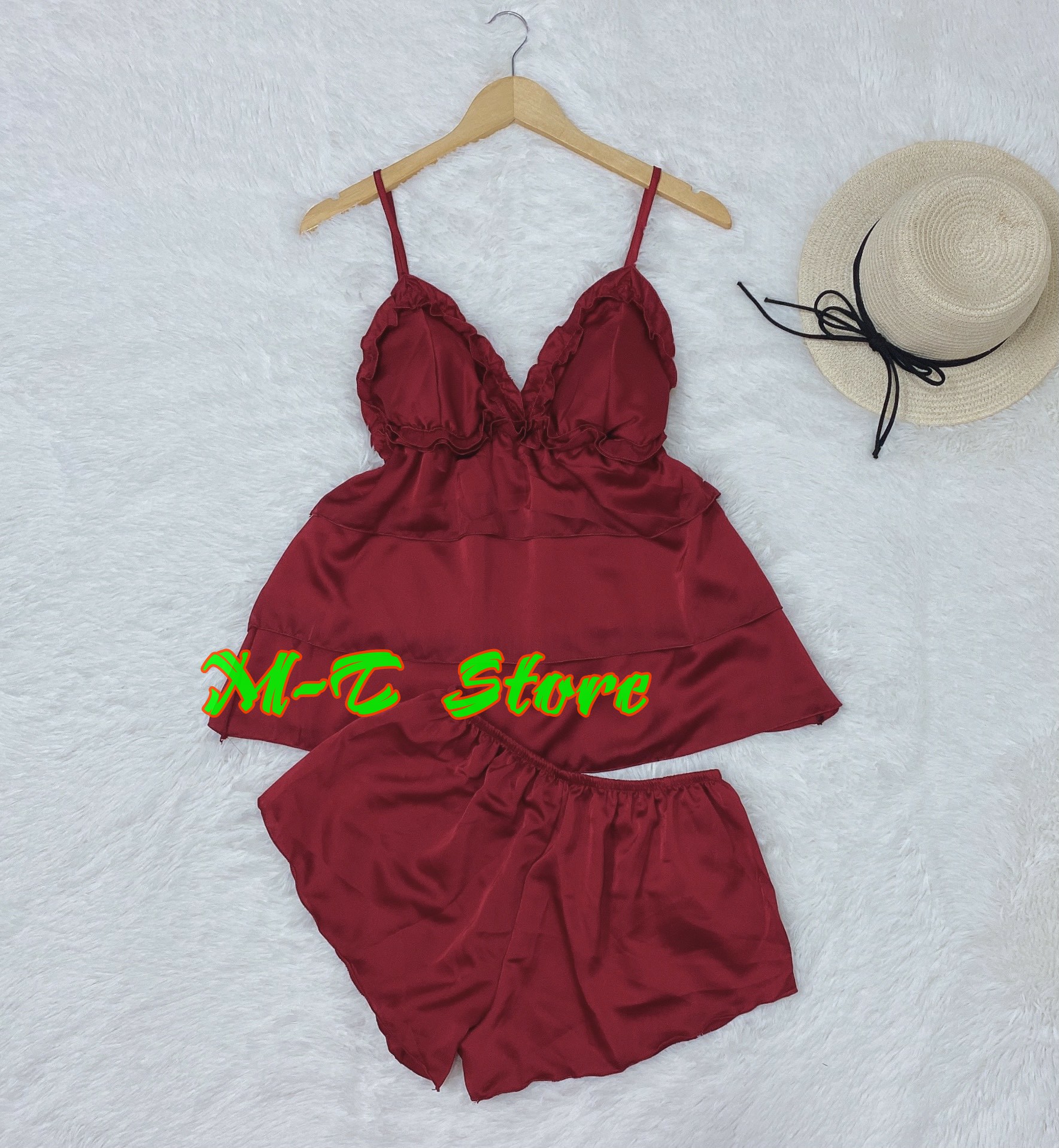 Đồ ngủ lụa satin 2 dây có mút, kiểu 3 lớp xếp tầng chất lụa satin mềm mịn mặc rất mát mặc nhà mặc ngủ đều đẹp