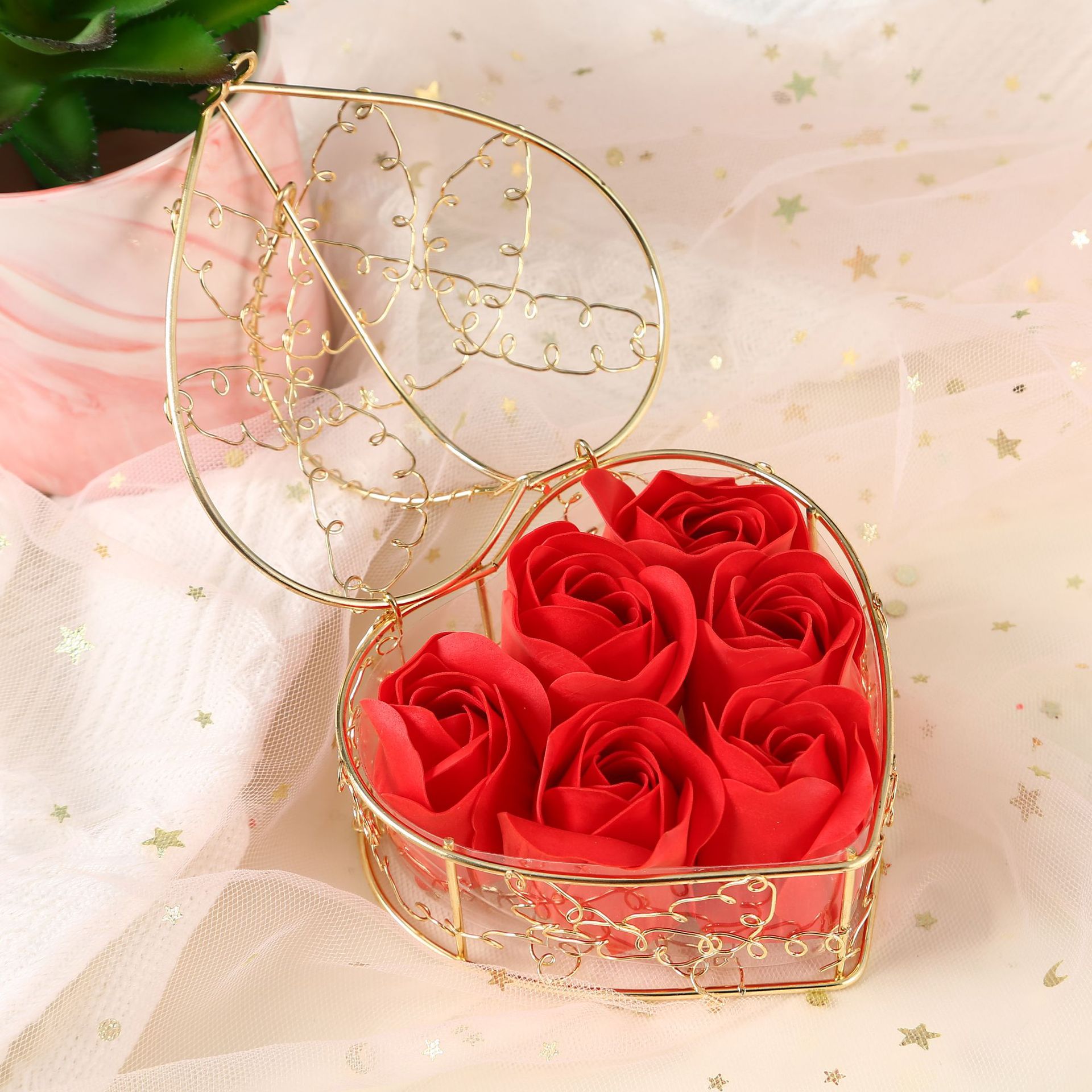 Hộp quà trái tim 6 bông hoa hồng, Quà Tặng Sinh Nhật, Ngày Lễ Tình ...