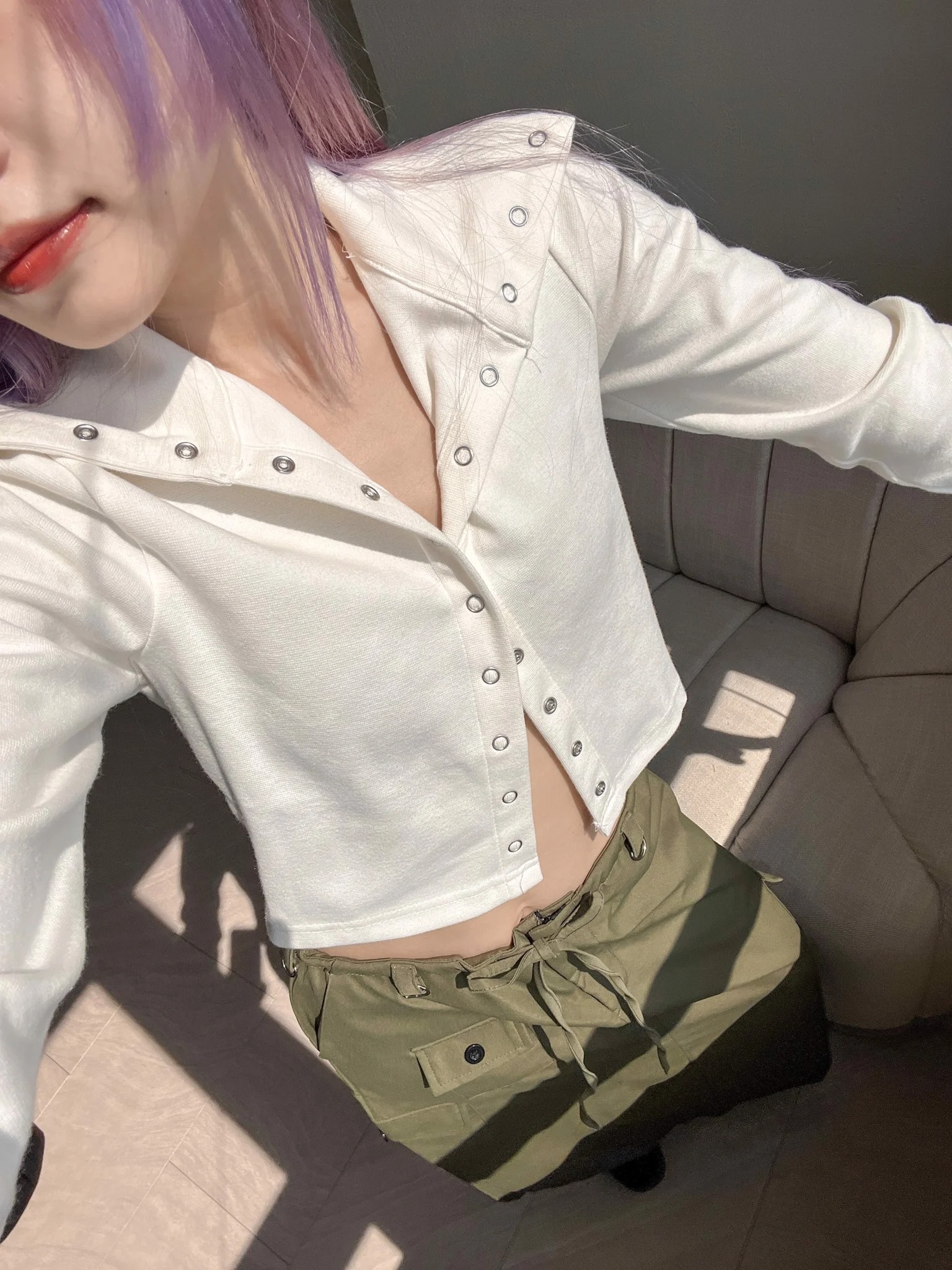 Cropped Buttons Top - Áo thun croptop đơn giản Remmus cho nữ