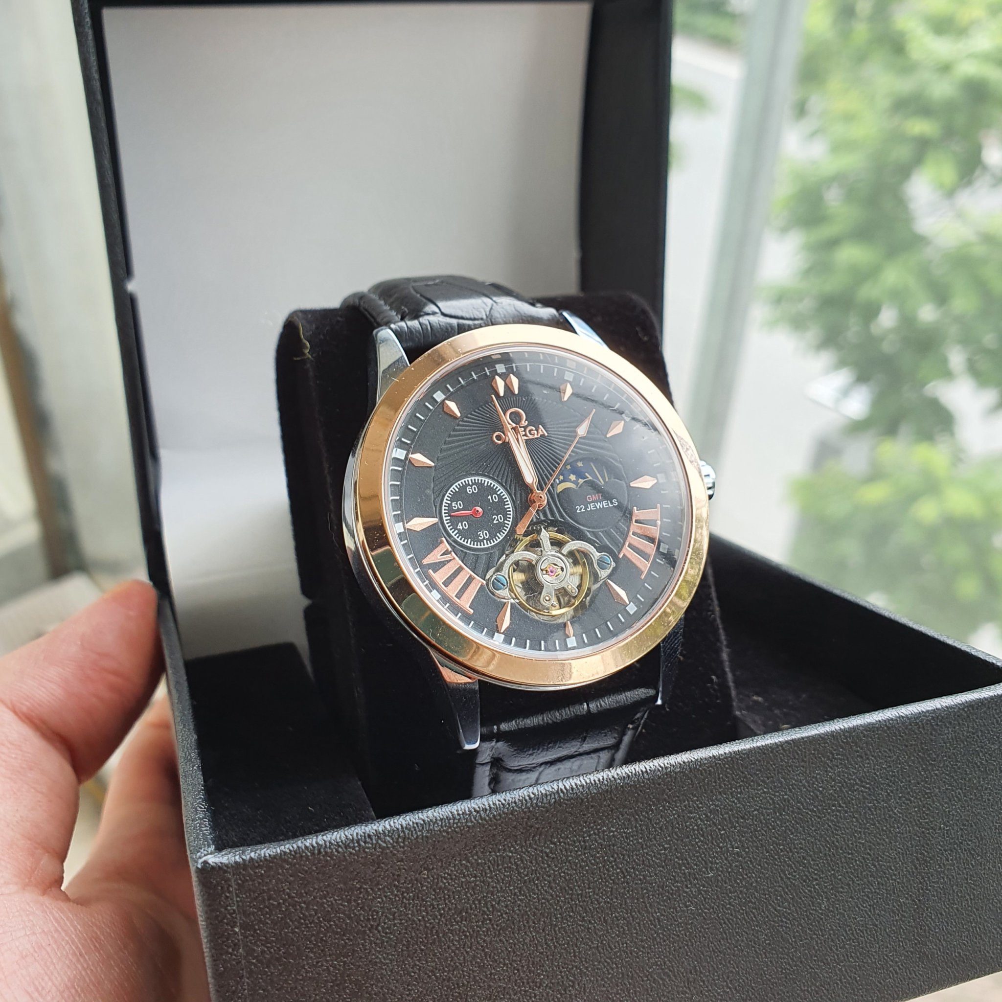 [ Siêu Sale ] Đồng Hồ Cơ Nam O.M.E.G.A – Mặt Đen Sang Trọng, Dây Da Cao Cấp – Shop Moon Moon Store