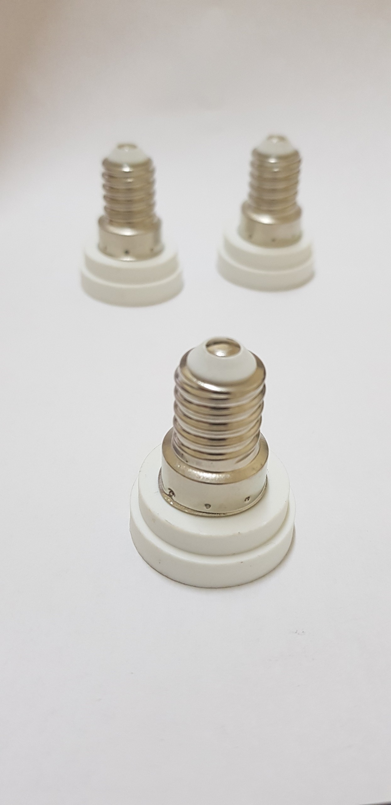 [HCM]Đui đèn E14 sang E12- Mẫu 1