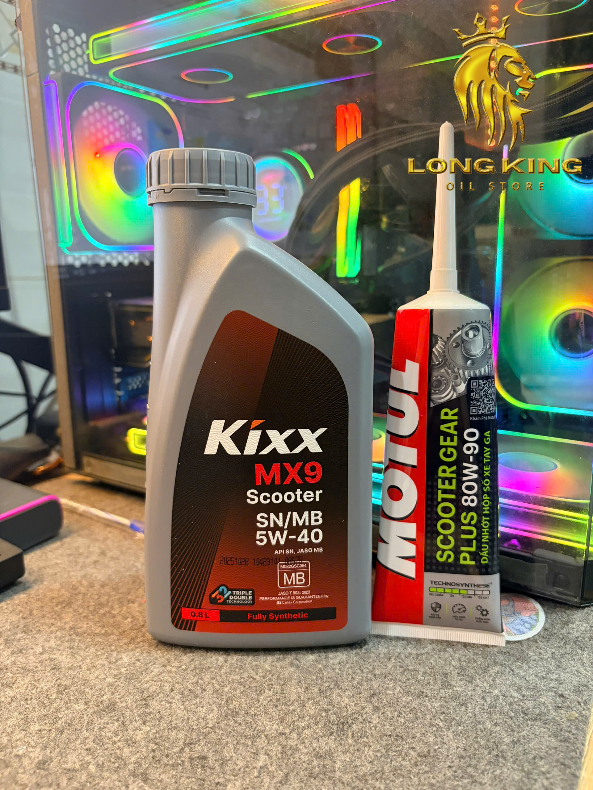Combo of High Quality Toogr Oil for Kixx Mx9 Scooters 5W40 800ml and Optional Lap 120ml Giá 210,000 Đồng*Miễn phí vận chuyển