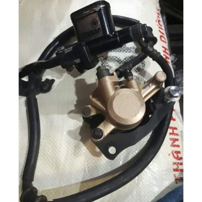 bộ thắng đĩa trước ya sirius rin rã xe.còn nguyên xi rịn,có trầy