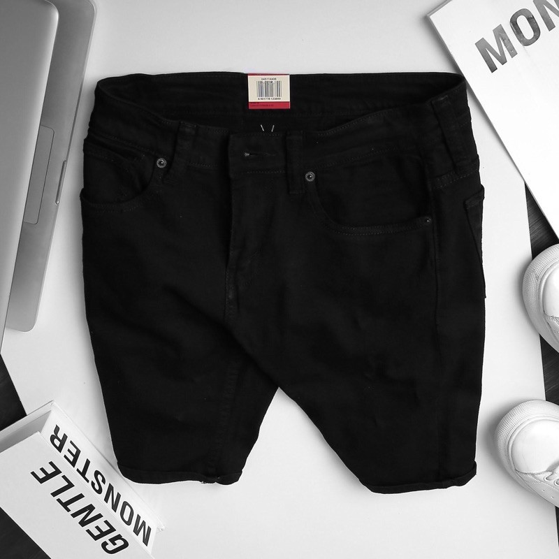 Top 10+ cửa hàng bán quần short jeans nam chất lượng tại Sài Gòn - Coolmate