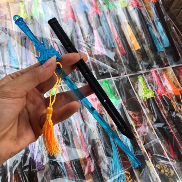 Bảng 24 cây kiếm nhựa vỏ đen đồ chơi, cam kết sản phẩm đúng mô tả, chất lượng đảm bảo