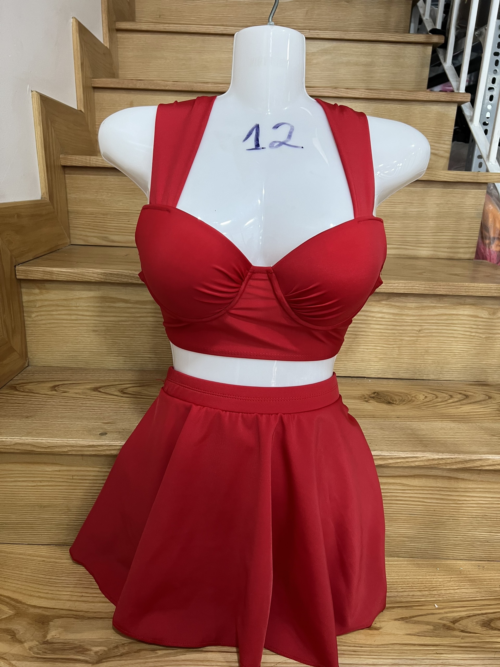 Bikini đồ bơi đi biển áo tay vuông chân váy xòe