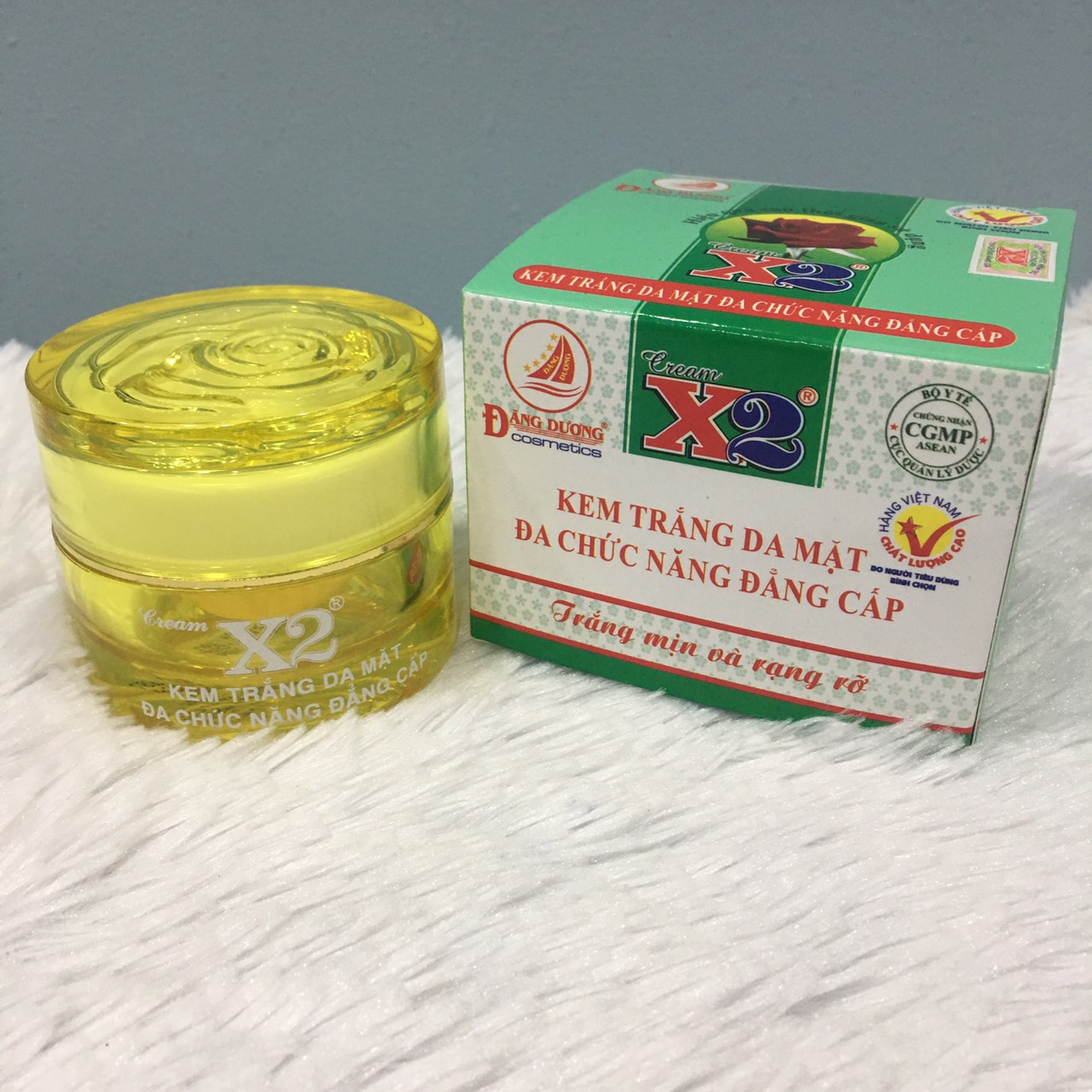 Kem trắng da mặt đa chức năng đẳng cấp 20g X2