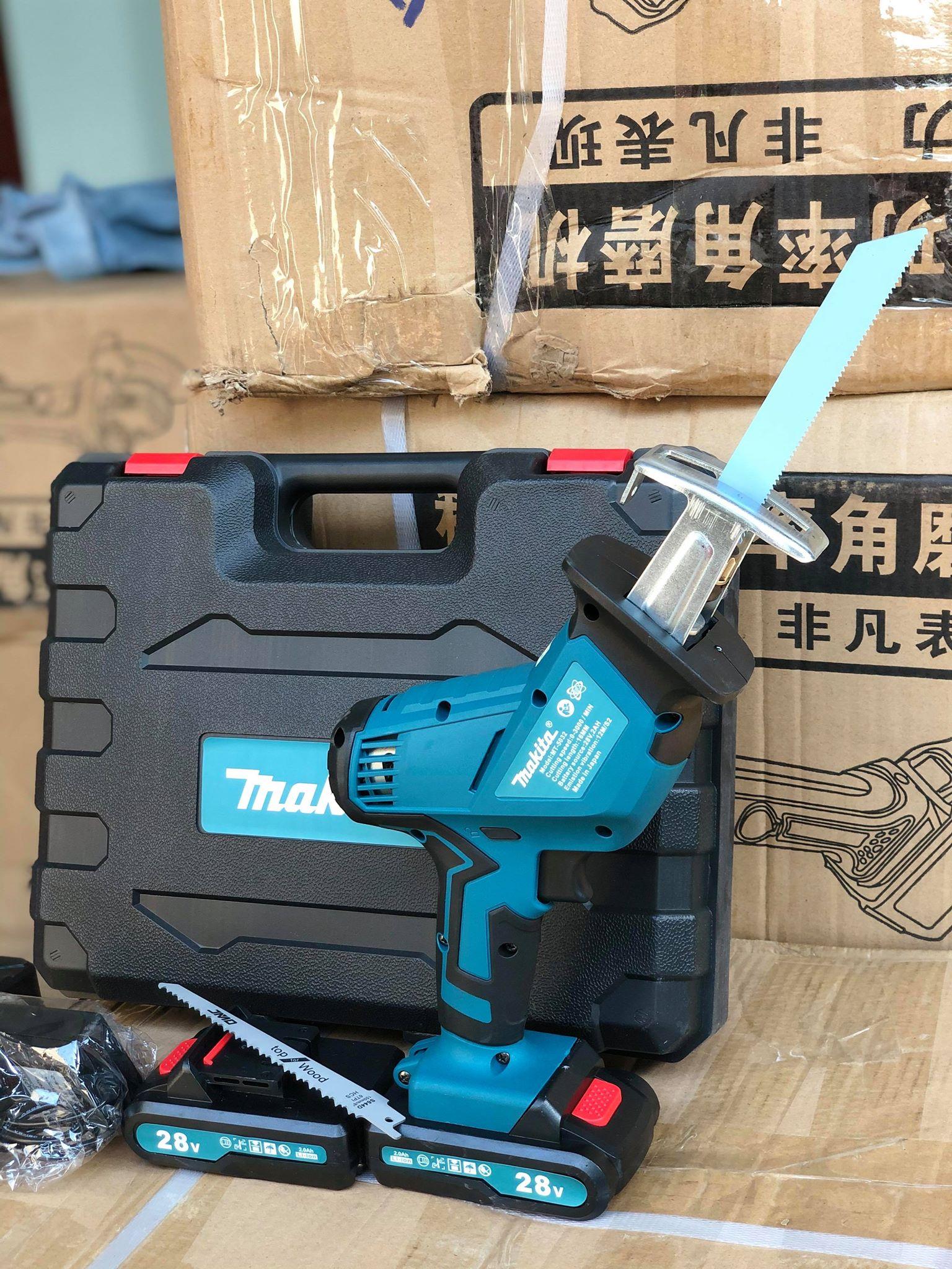 Cưa Kiếm Makita Dùng Pin 28V, 2 Pin Bảo Hành 12 Tháng