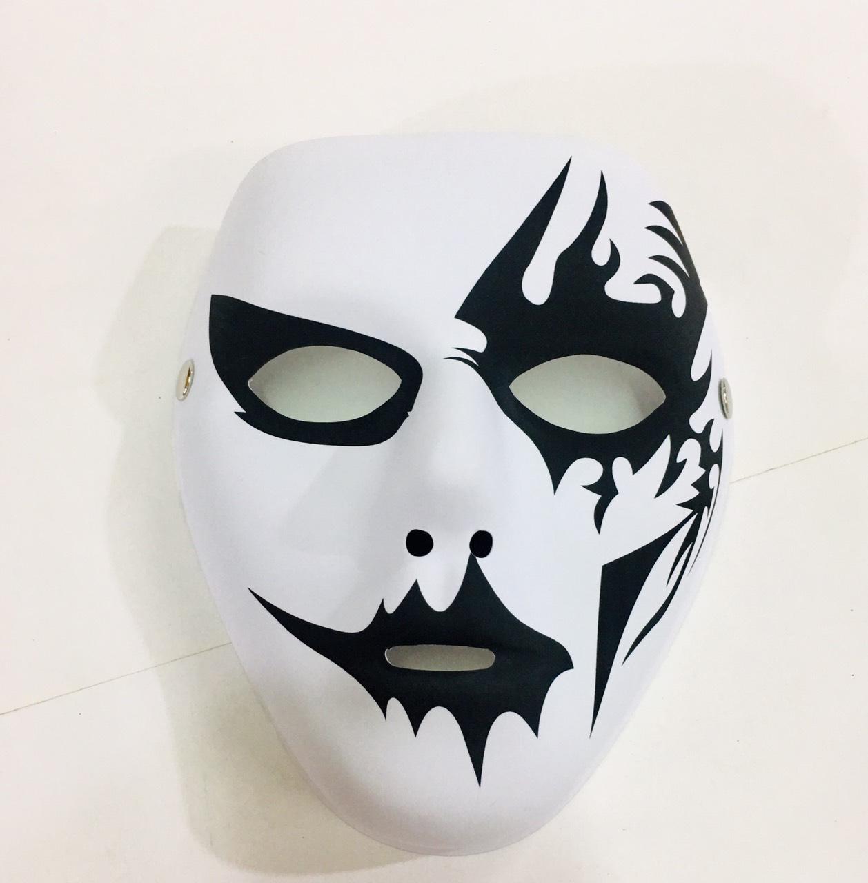 Mặt nạ hóa trang Halloween đen trắng