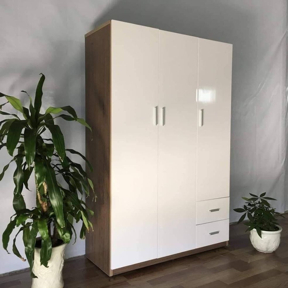 K ship tỉnh. Tủ nhựa 3 cánh trắng hông màu óc chó 1m8x1m2,  tủ nhựa đài loan, tủ quần áo người lớn, tủ nhựa, tủ đựng quần áo