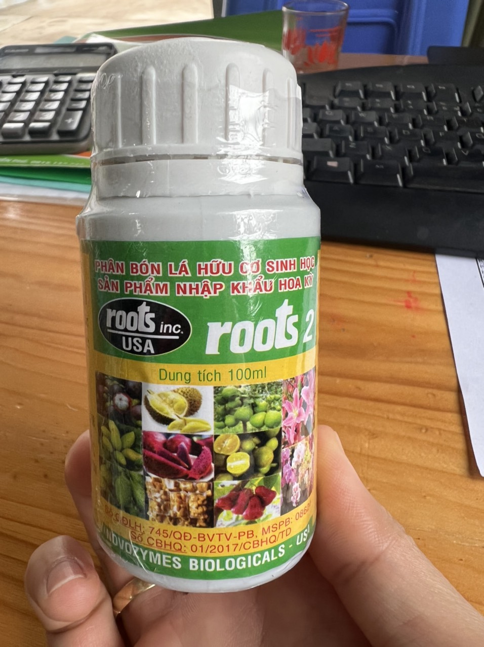 Phân bón lá hữu cơ sinh học roots 2 usa 100ml