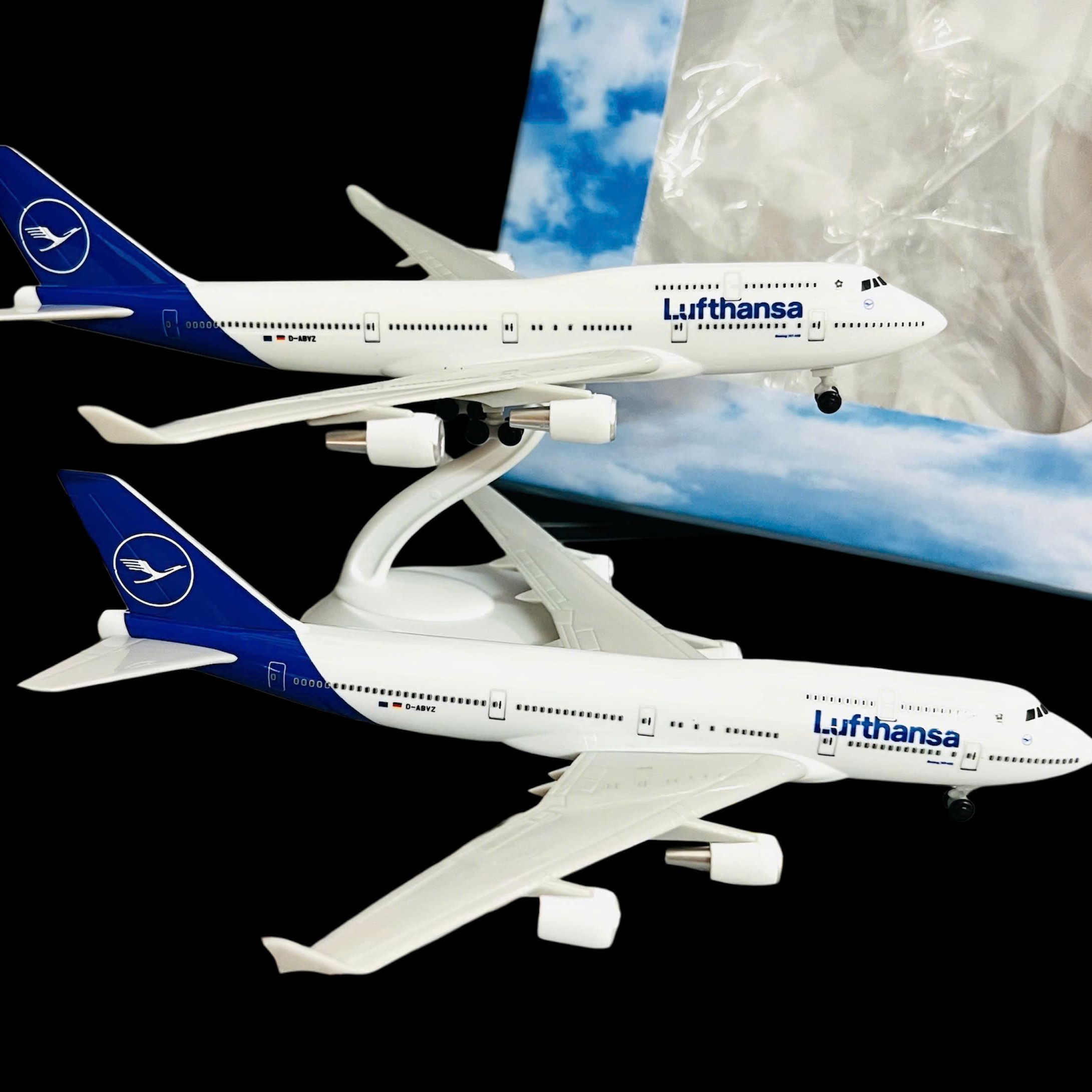 MÁY BAY BOEING 747 LUFTHANSA AIRLINES TỈ LỆ 1:400 20CM NHỰA ABS CAO CẤP BÓNG ĐẸP