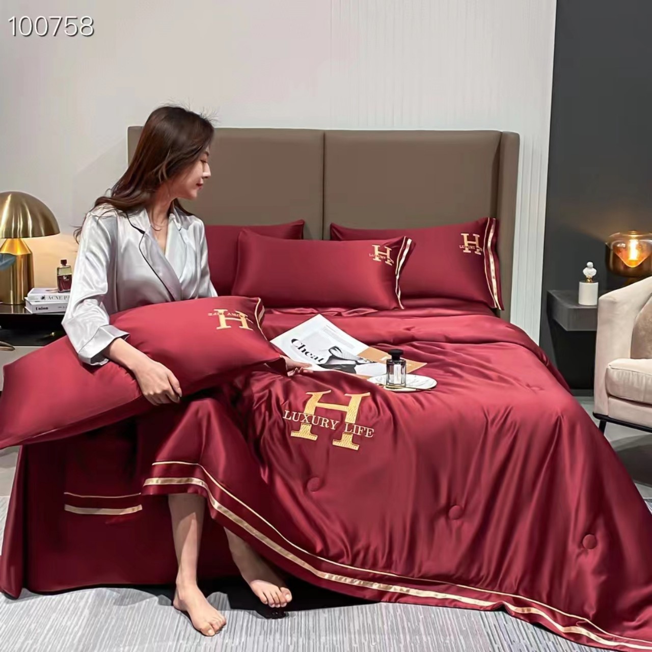 Bộ vỏ chăn ga gối Phi Lụa thêu chữ H hàng cao cấp freesize -Tranlanshop