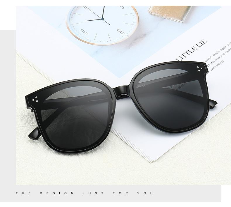 Kính râm, kính râm chống tia UV, kính râm nam nữ thời trang, kính mát thời trang Hàn Quốc, kính mát nam nữ thời trang, kính mát râm đen gọng trắng đen  [Akycare]
