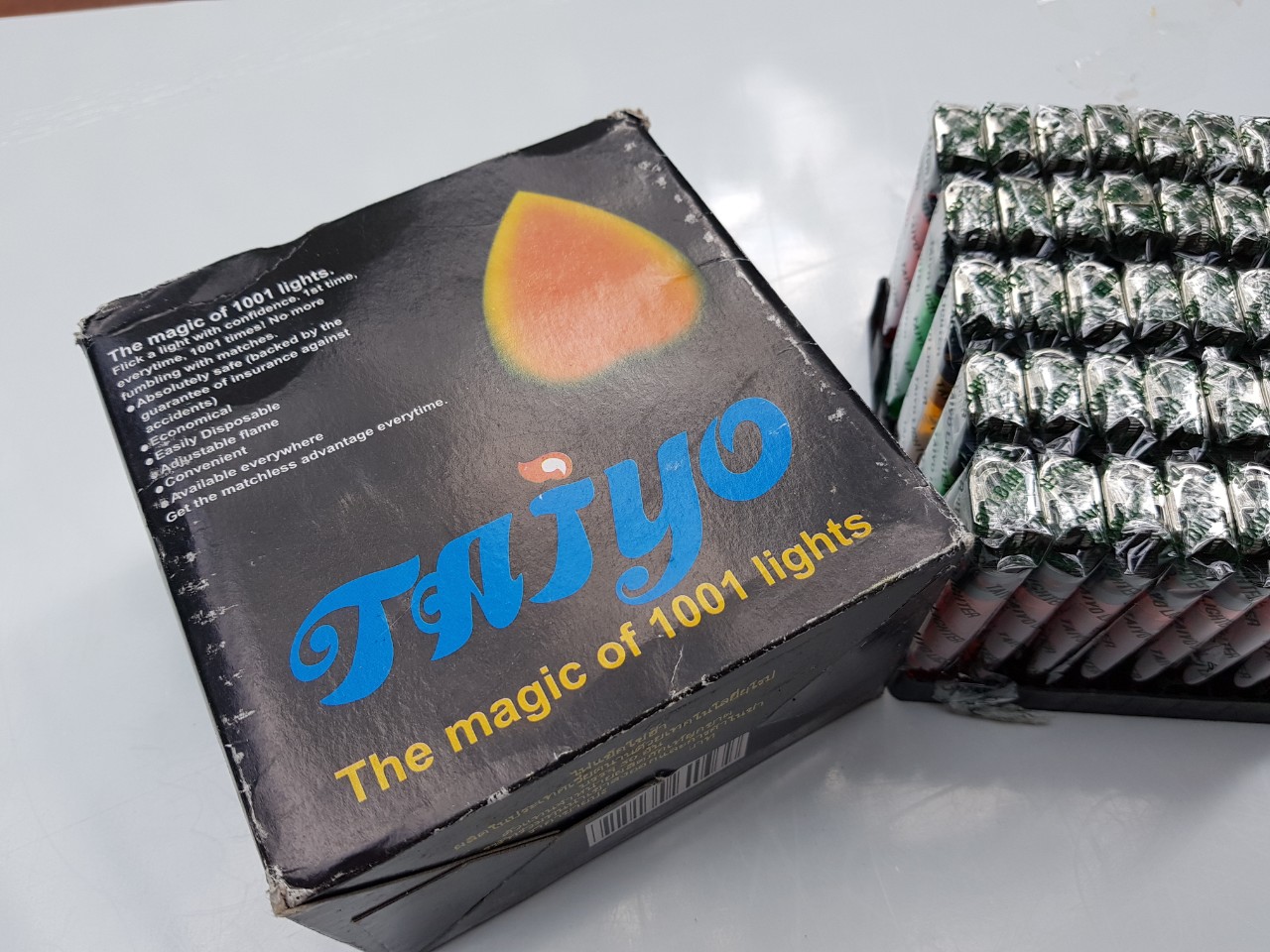 Bật lửa tayoo thailan, kim loại, bật lửa gas cổ điển sáng tạo mới, đa quy trình cổ điển, giá bán 1 hộp sản phẩm