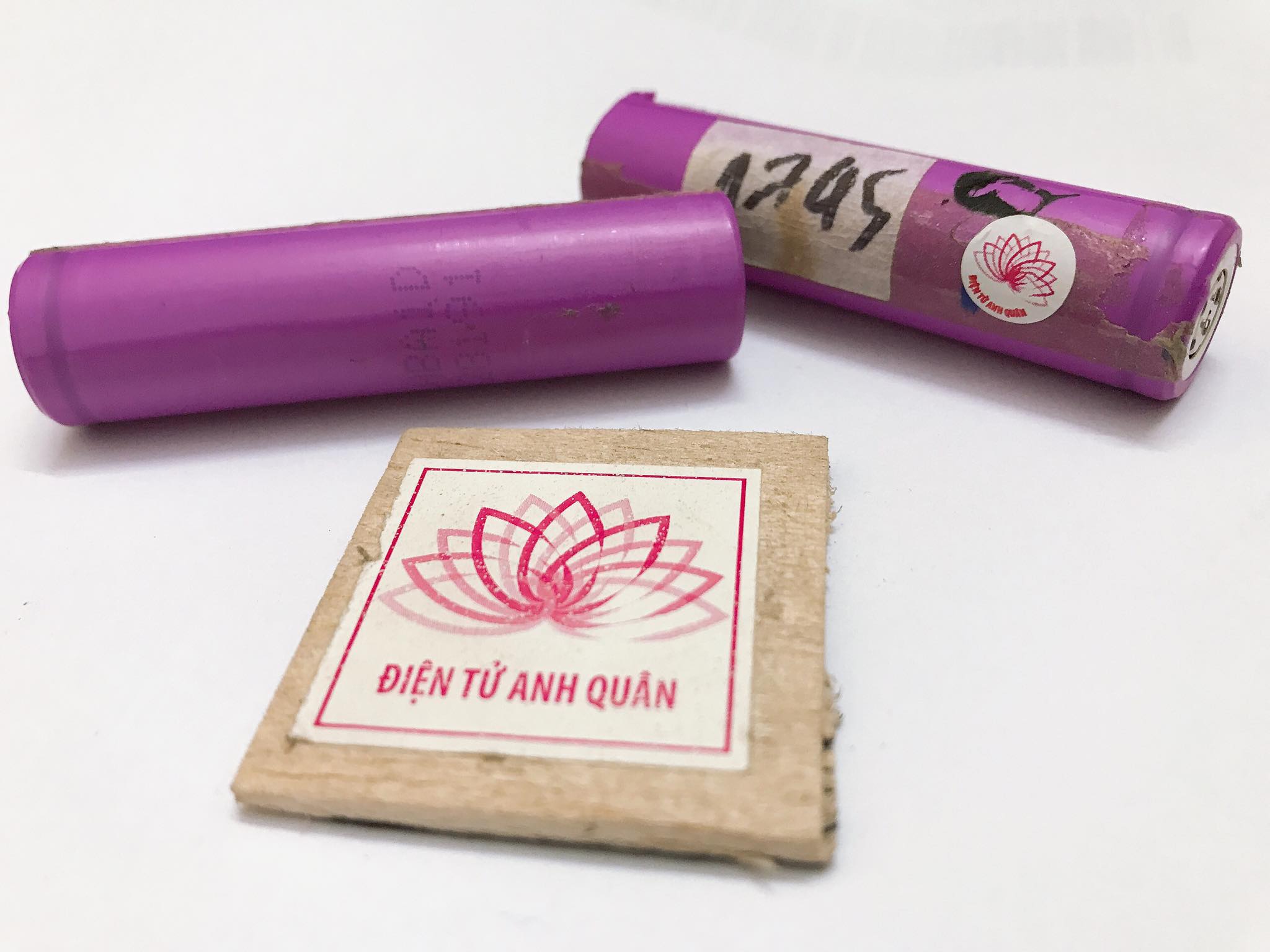 Sanyo UR16650ZTA lithium ion pin 16650 3.7 v pin có thể sạc lại 2500 mah 16650 pin (1 cái).