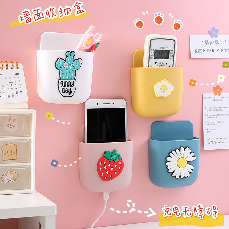 Kệ dán tường (22 mẫu) có lỗ cắm sạc tiện dụng để điện thoại, điều khiển, bàn chải... thiết kế hoạt hình [2.41]