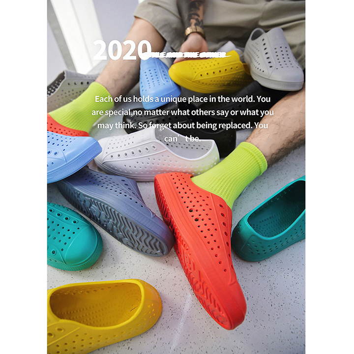 Giày nhựa nam nữ đi mưa, đi biển chất liệu nhựa xốp siêu nhẹ bền nhiều lỗ thoáng chân, nhiều màu GU2